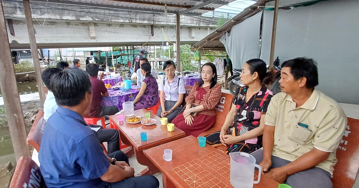 Người mẹ Cà Mau chết lặng nhận thi thể con gái, cháu ngoại
