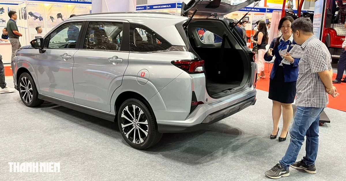 Hút khách mua, Toyota Veloz Cross tiếp tục giảm giá 75 triệu đồng