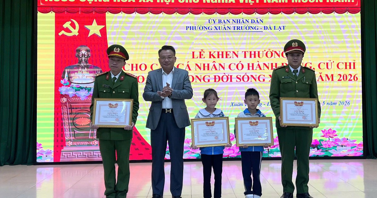 Khen thưởng người tốt việc tốt ở Đà Lạt: 4 tấm gương đẹp