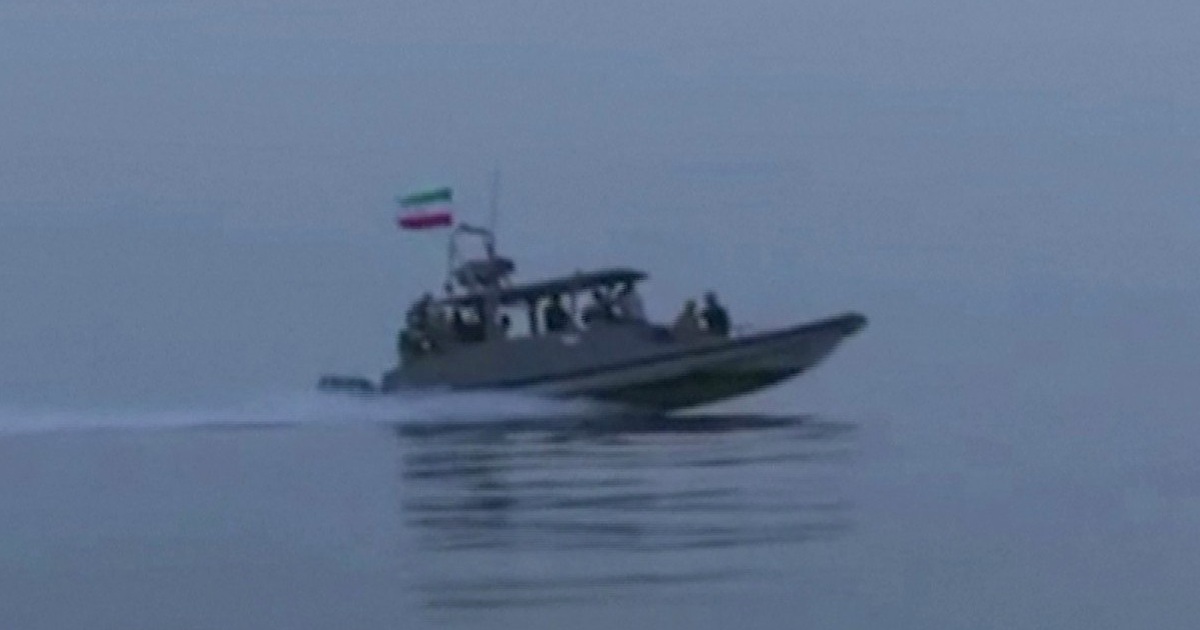 Quân đội Iran dọa có thể tấn công lực lượng Mỹ ở eo biển Hormuz