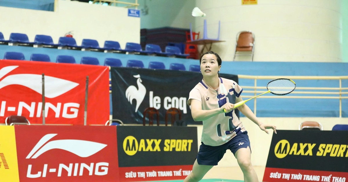 Mục tiêu kép của tay vợt Nguyễn Thùy Linh