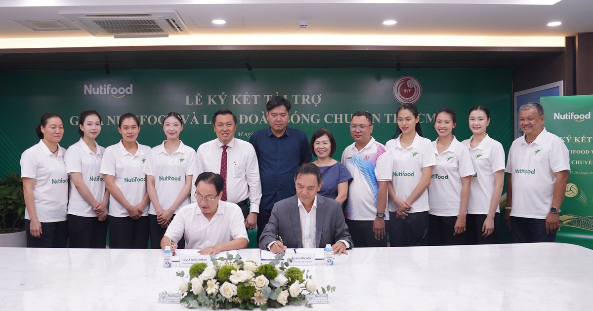 Nutifood tài trợ khủng 9,3 tỉ đồng, cú hích lớn đưa bóng chuyền nữ TP.HCM trở lại đỉnh cao