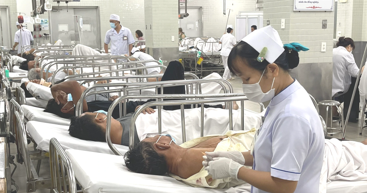 Tin vui cho bác sĩ, nhân viên y tế: Đề xuất tăng phụ cấp, cao nhất 100%