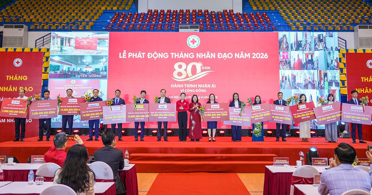 EximBank trao tặng 10 tỉ đồng hưởng ứng Tháng Nhân đạo năm 2026