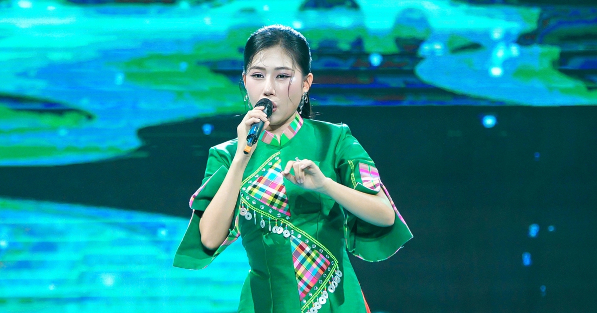 Cô gái hát 'Bài ca đất phương Nam' bị danh ca Thái Châu góp ý