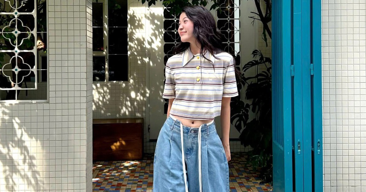 Những mẫu áo đẹp xuất sắc khi phối với quần jeans xanh