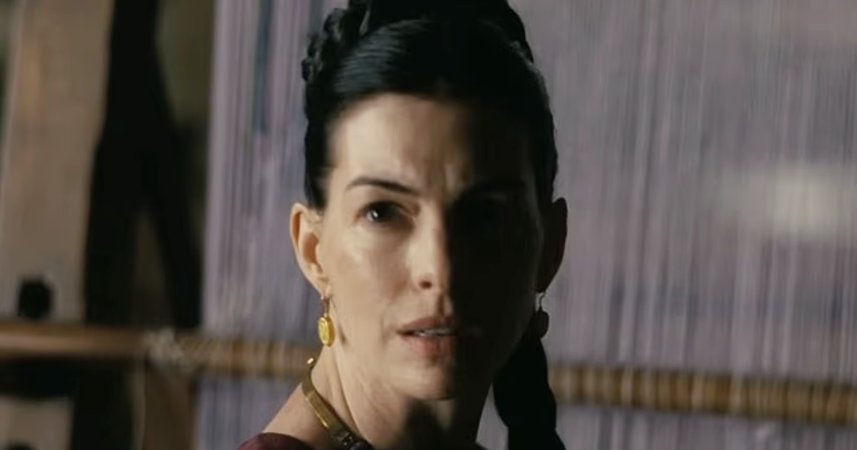 'Người đẹp nhất thế giới 2026' Anne Hathaway lộ gương mặt khác lạ gây bàn tán
