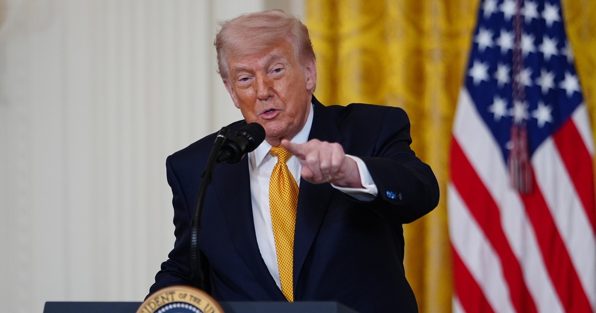 Ông Trump ra tối hậu thư thuế quan với EU