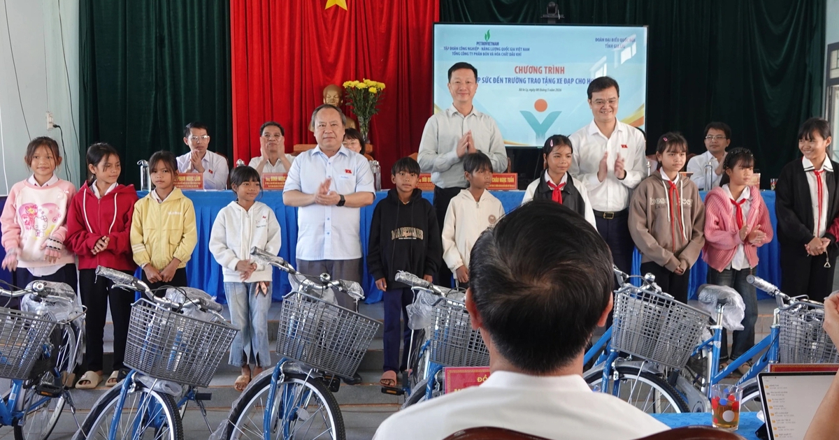 Tiếp xúc cử tri Gia Lai: Đề nghị xử lý sổ đỏ chồng lấn