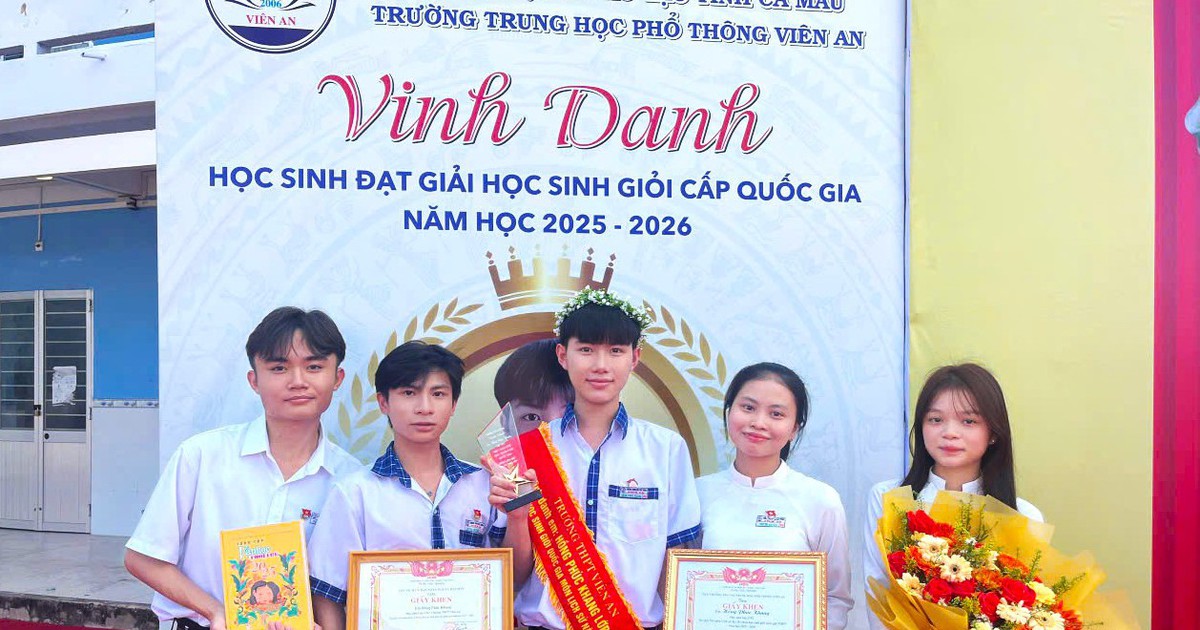Cậu học trò vùng Đất Mũi đam mê môn lịch sử