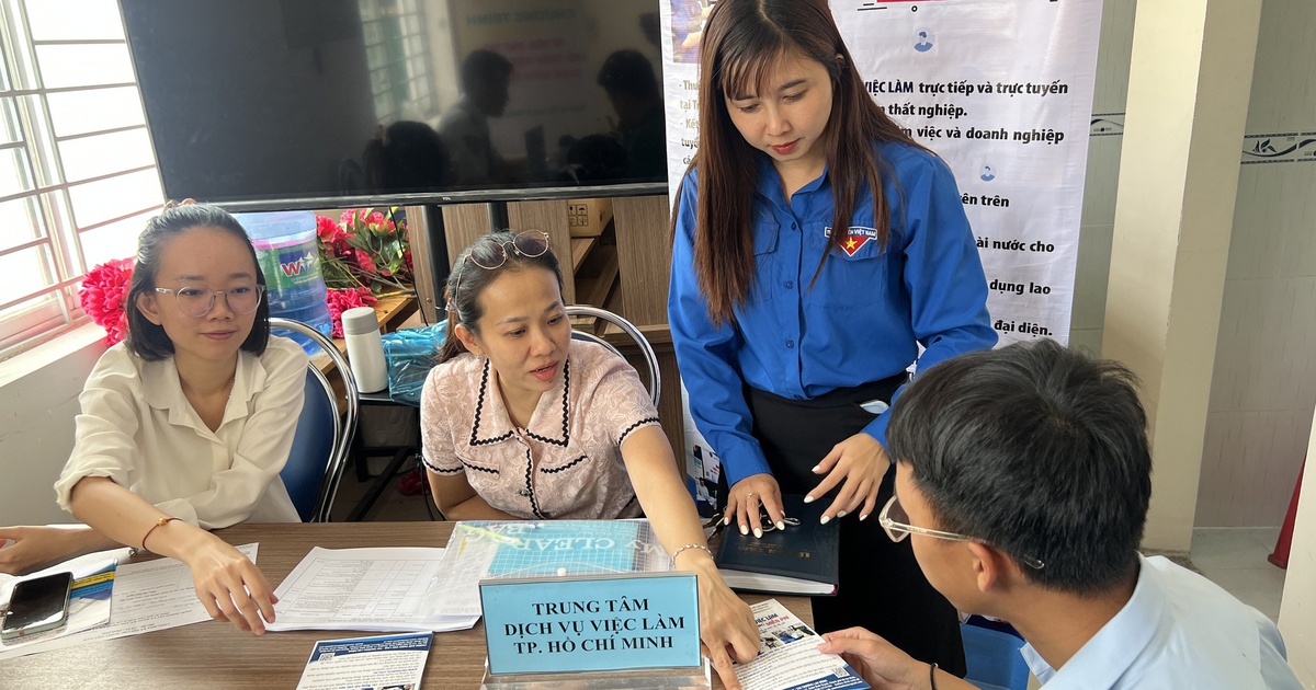 TP.HCM dư lao động ngành dịch vụ, nhà hàng, thiếu thợ lành nghề
