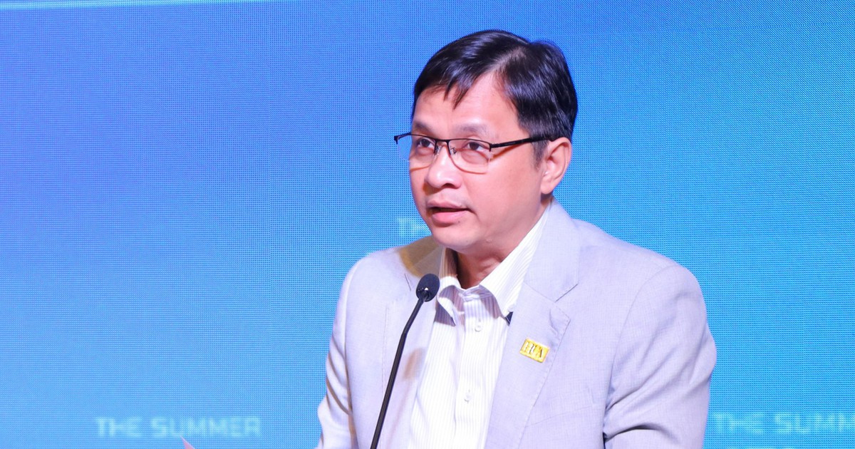Chủ tịch Hội Tin học TP.HCM: 'Trí tuệ nhân tạo không đến để thay thế con người'
