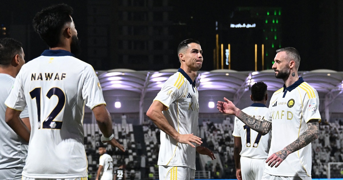 Ronaldo ‘cay mũi’ khi ghi bàn mà CĐV Ả Rập Xê Út cứ hô vang ‘Messi, Messi’