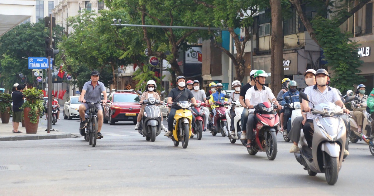 Hà Nội chưa cấm xe máy xăng cá nhân trong vùng phát thải thấp từ 1.7