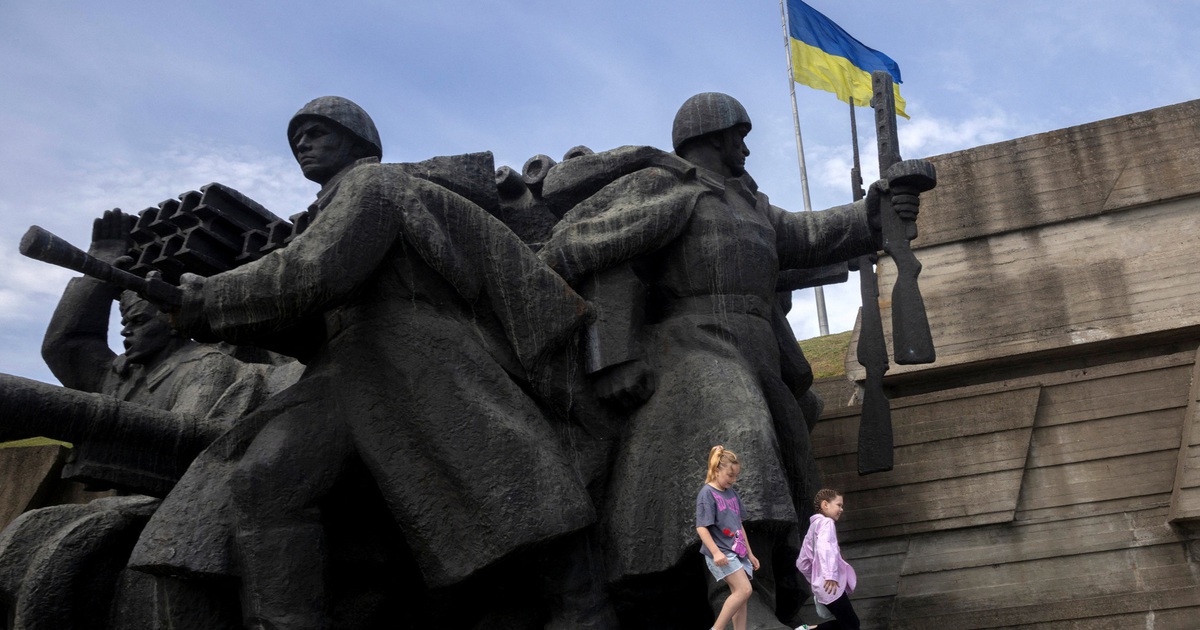 Nga - Ukraine đồng ý ngừng bắn 3 ngày do Mỹ làm trung gian