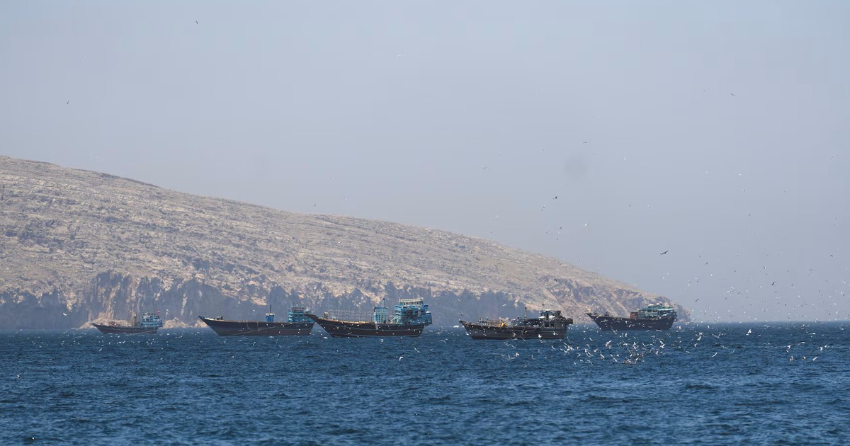 Eo biển Hormuz trong tình thế Mỹ - Iran nhùng nhằng