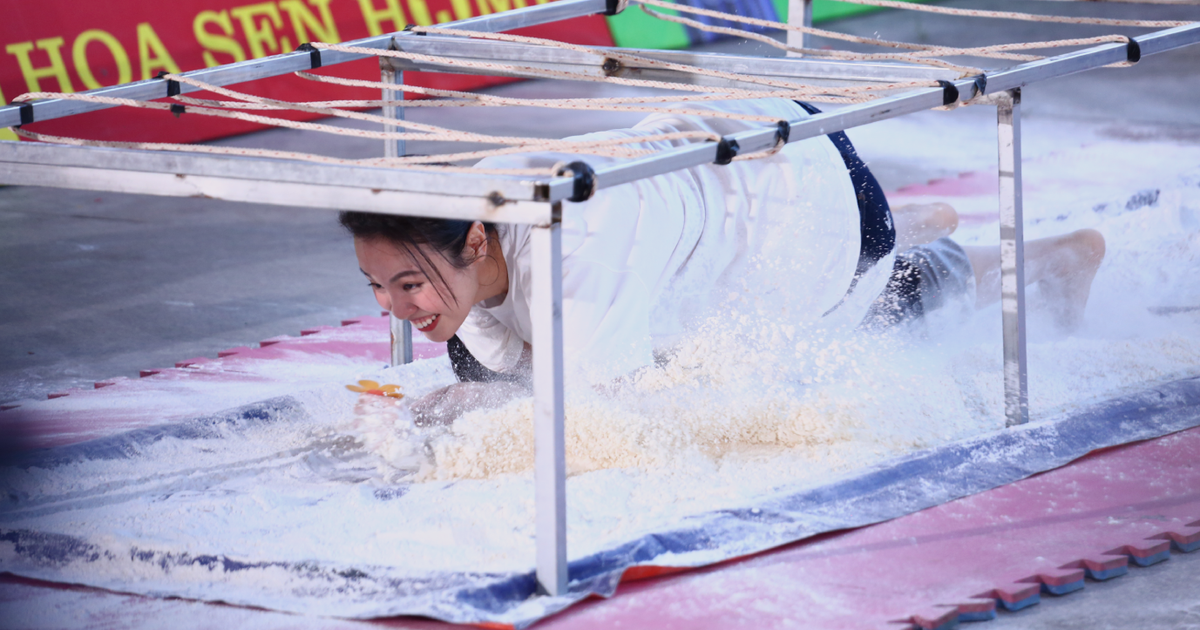 Nàng hậu Việt bất chấp hình tượng trong show thực tế