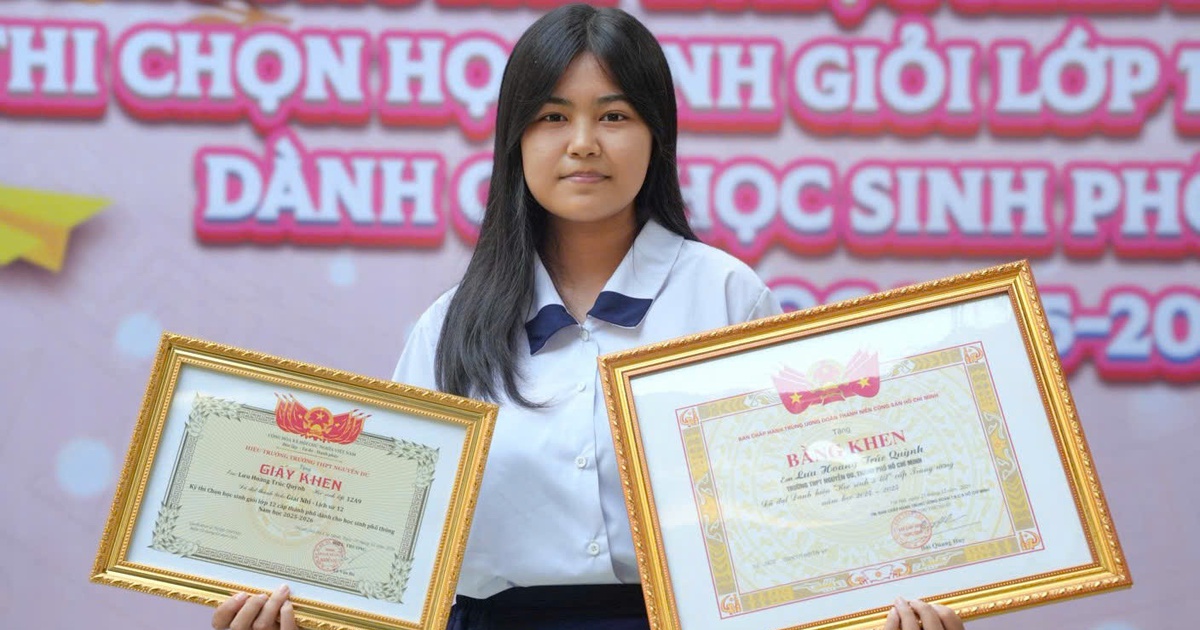 Nữ sinh học bằng đam mê đạt giải nhì Olympic môn sử