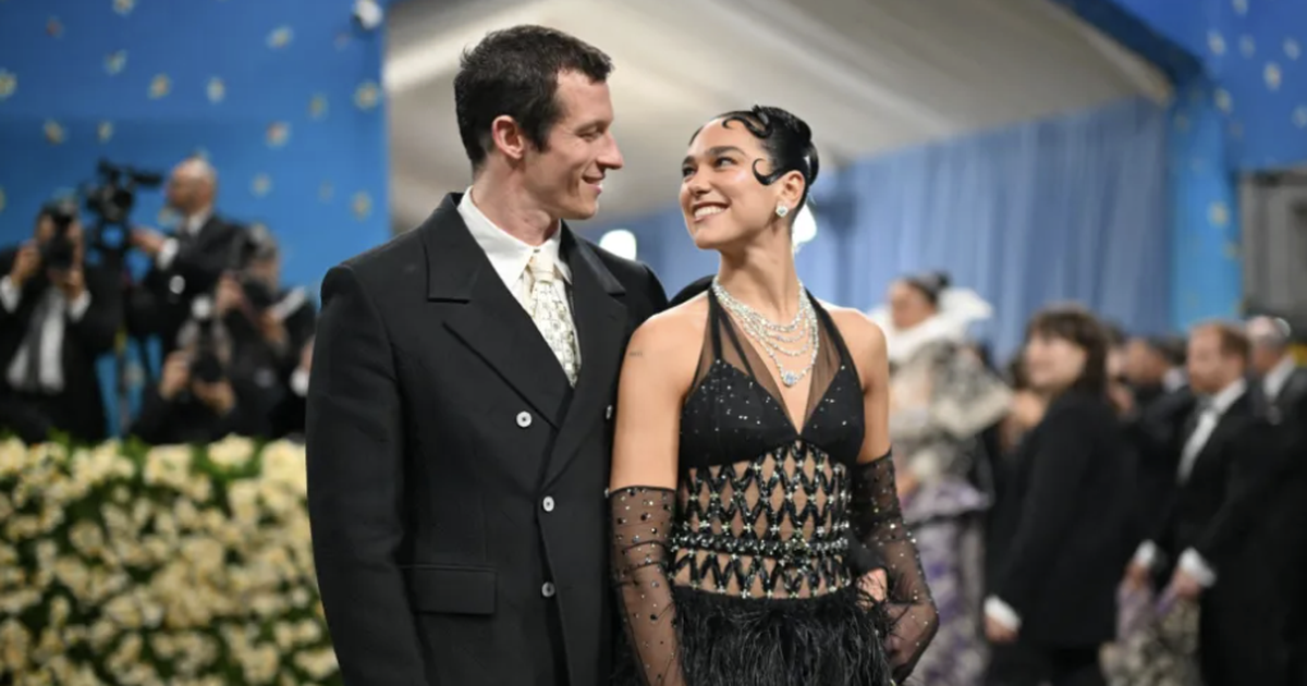 Dua Lipa tổ chức đám cưới bí mật với tài tử sắp thủ vai James Bond