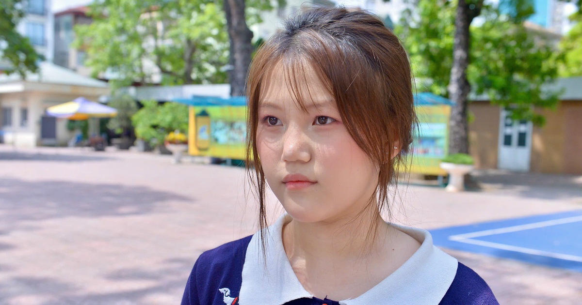 Sĩ tử Hà Nội hồi hộp trước ngưỡng cửa cuộc đời