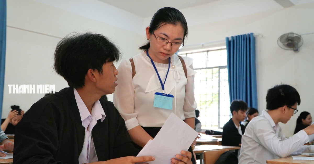 Ngày làm thủ tục thi tốt nghiệp THPT: Người lo nhất chưa chắc là sĩ tử