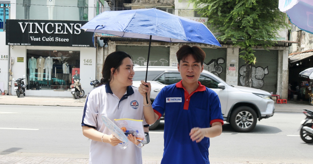 Bay từ Hà Nội về TP.HCM, chưa ăn trưa đã đến điểm thi vì việc này...