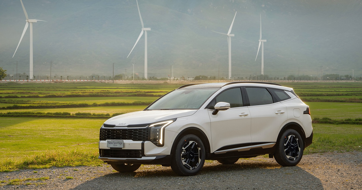 Kia Sportage chốt giá 'sốc' từ 749 triệu, thuộc nhóm C-SUV hấp dẫn bậc nhất thị trường