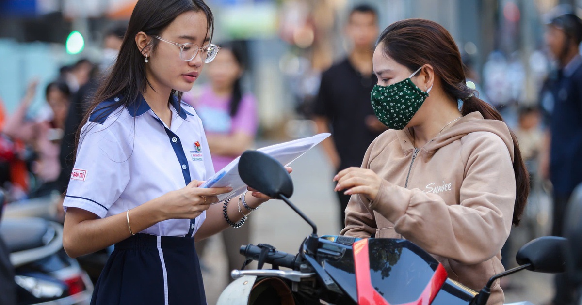 Đáp án các môn thi lớp 10 Trường Phổ thông Năng khiếu