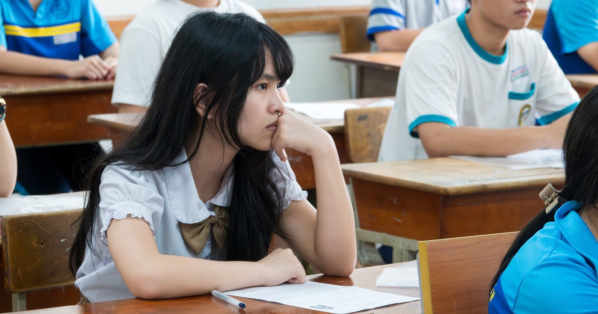 Ngoài tốt nghiệp THPT, nhiều thí sinh lớp 12 có 3-4 kỳ thi khác để vào ĐH