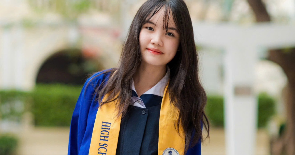 Nữ thủ khoa lớp 10 đầu tiên Trường Phổ thông Năng khiếu: Cú đúp điểm tuyệt đối toán