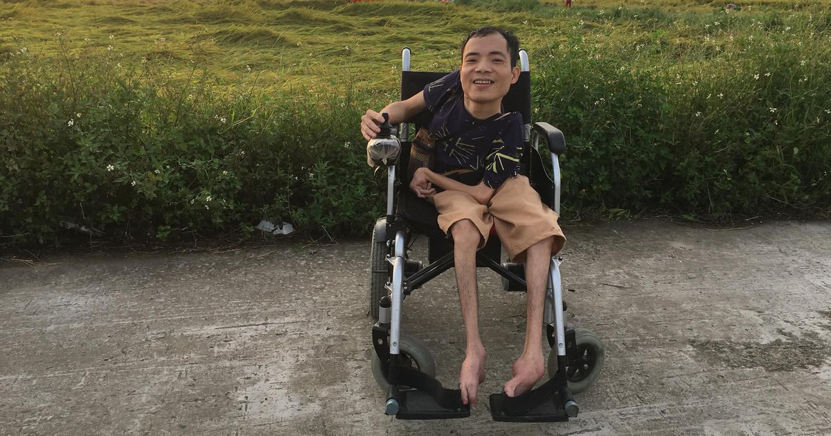 Đôi chân dừng lại, những vần thơ đi xa...