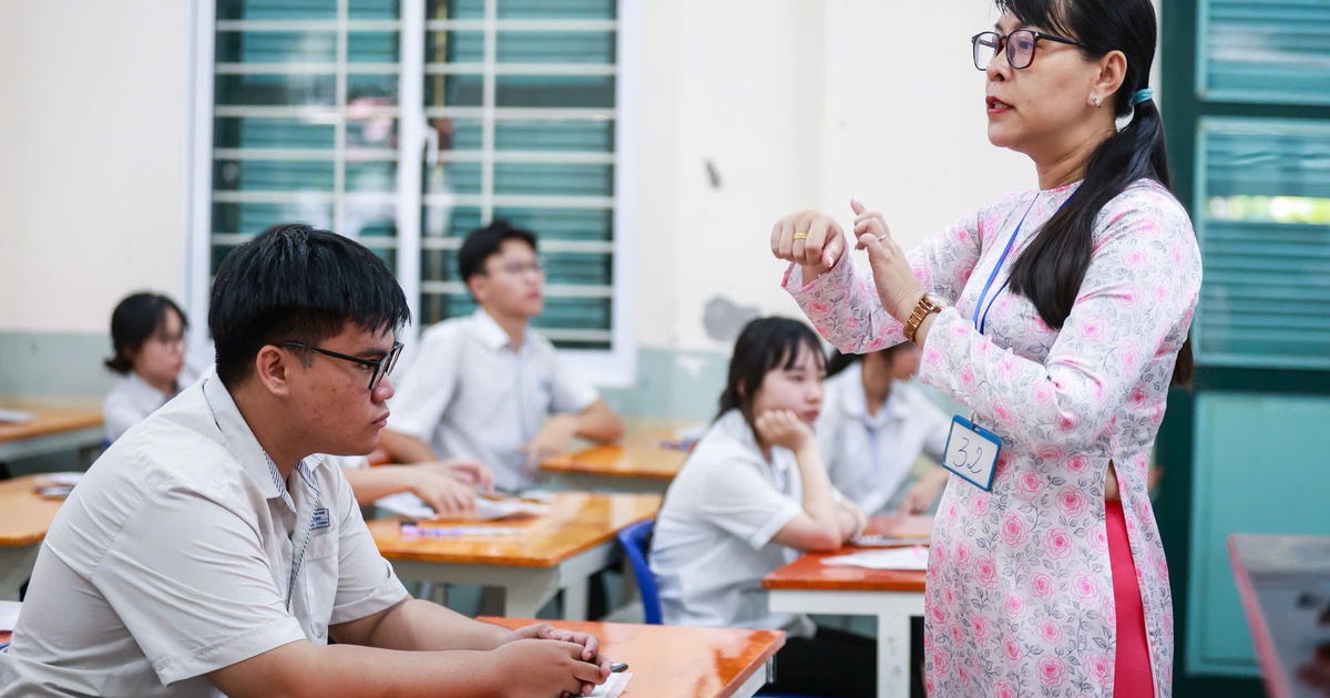 Thi tốt nghiệp THPT 2026: Xem gợi ý giải đề thi môn hóa học tại đây