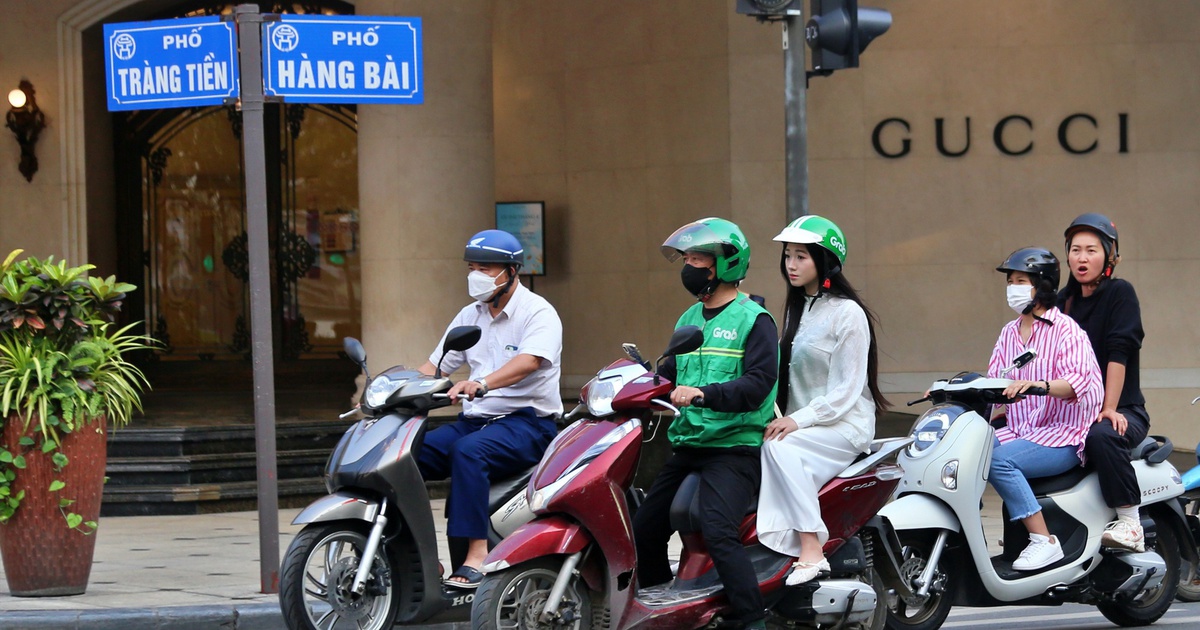 Hà Nội rút đề xuất hỗ trợ 5 triệu khi người dân chuyển đổi xe máy xăng