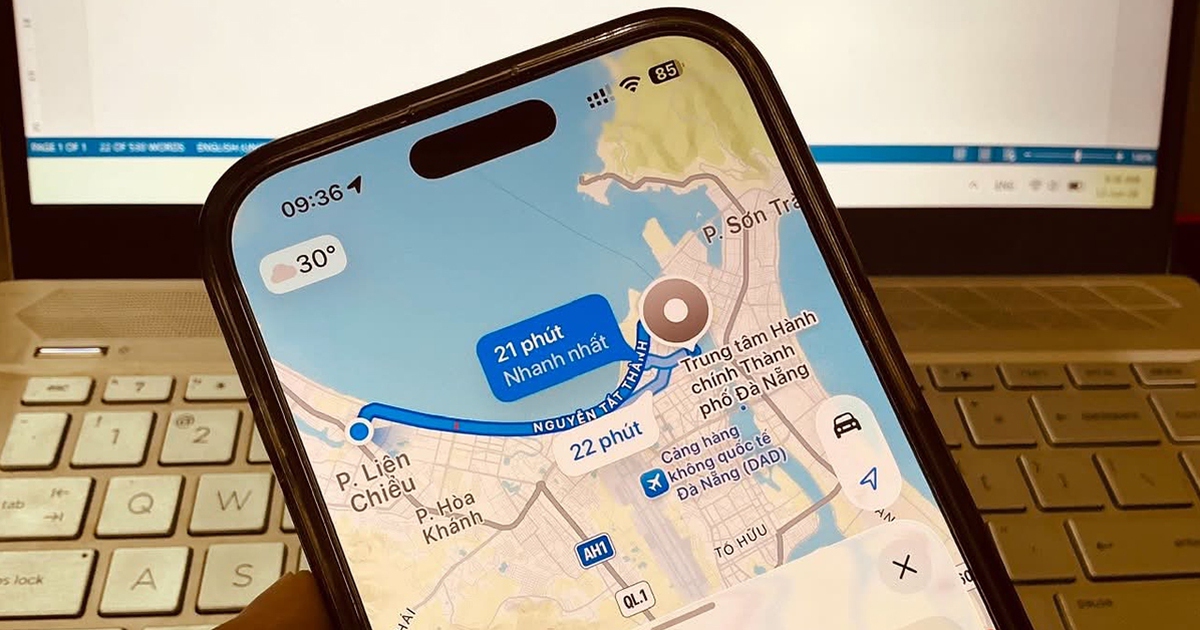 Dùng iPhone nên chọn Apple Maps hay Google Maps?
