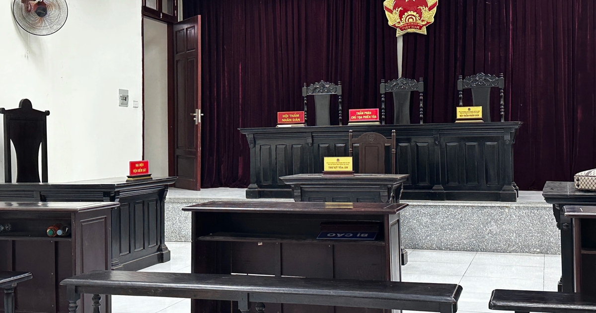 Chủ &ocirc; t&ocirc; kiện bảo hiểm v&igrave; kh&ocirc;ng chịu bồi thường xe bị ch&aacute;y