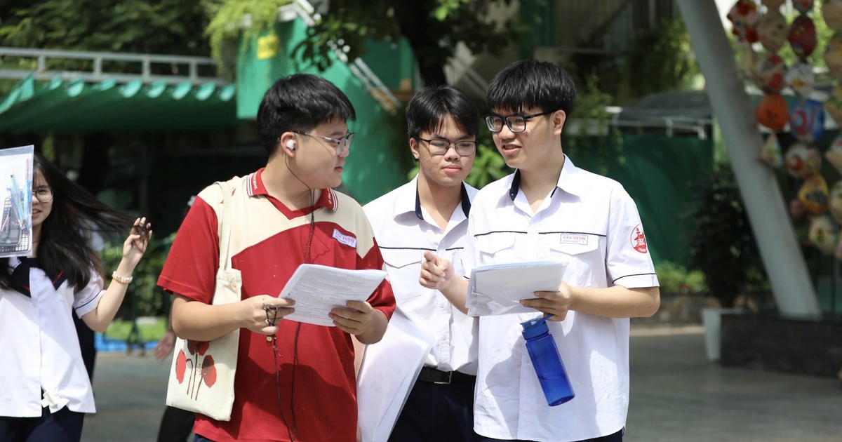 Chuyên gia tiếng Anh: Đề thi môn tiếng Anh 'khó xỉu', ít điểm 8, 9