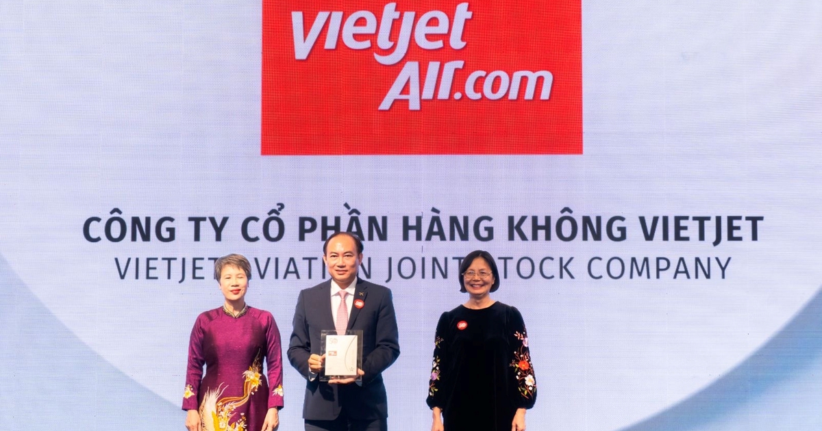 Vinh danh Vietjet trong Top 50 Doanh nghiệp phát triển bền vững
