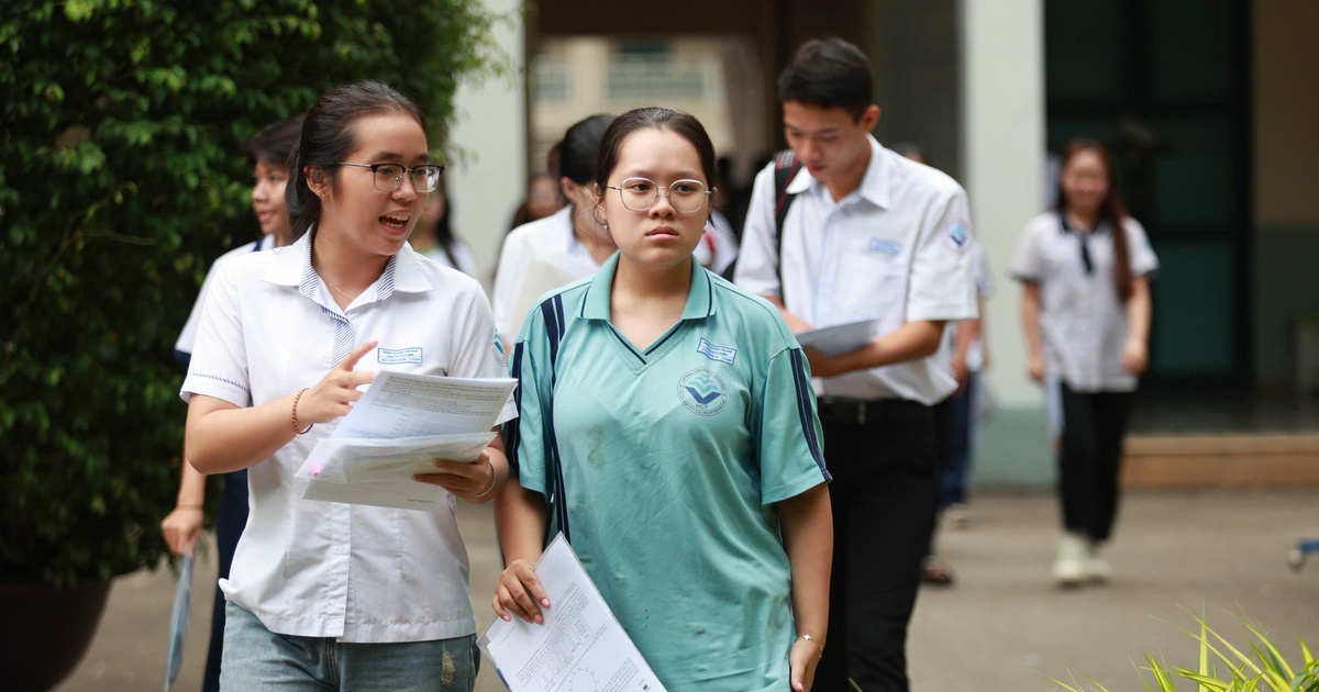 'Hạt cườm' và 'bạn Bình' chặn thí sinh lấy điểm 9, 10 toán thi tốt nghiệp THPT
