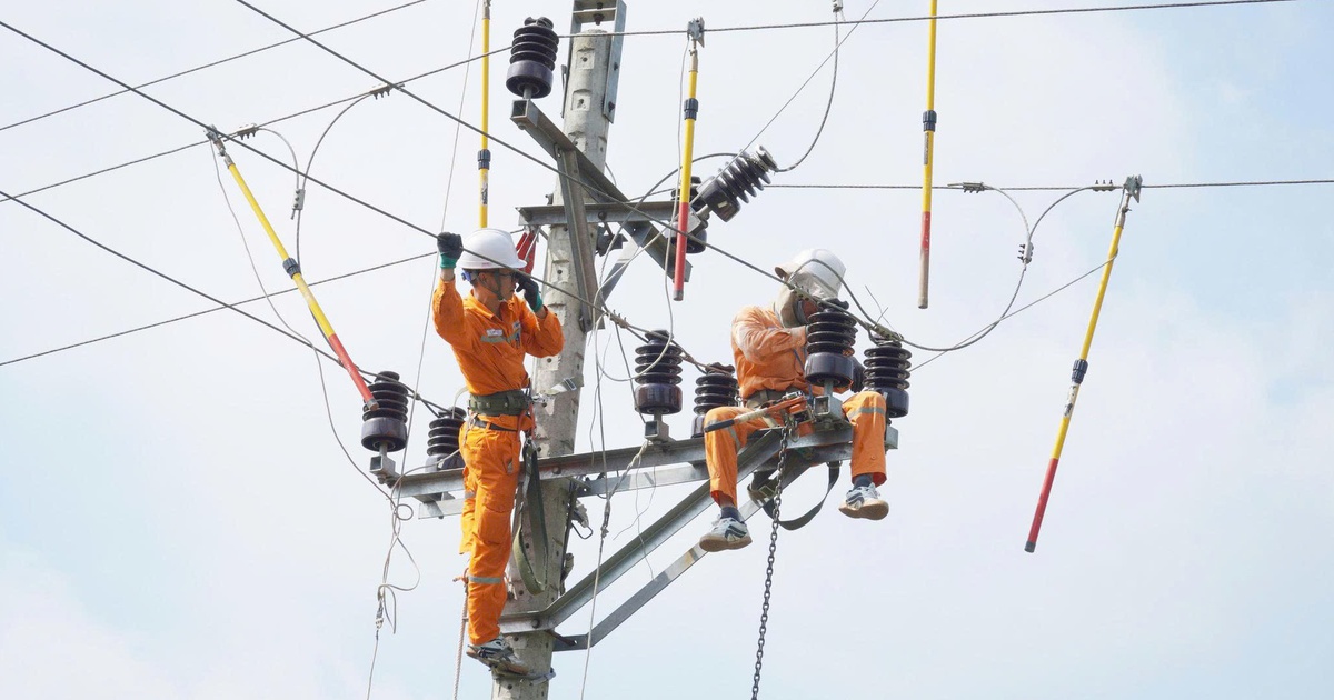 EVN vẫn còn gánh nợ 'khủng', tiếp tục đối mặt với thách thức tài chính