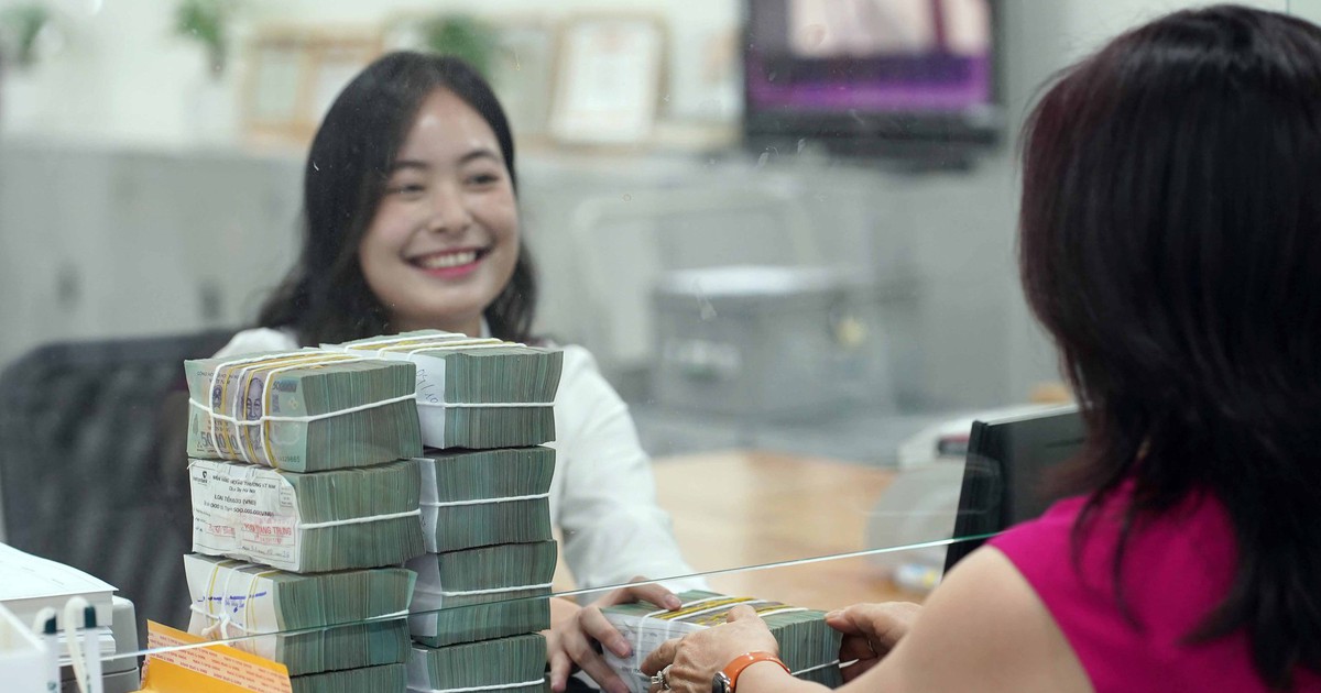 Kiểm soát tình trạng cộng, ưu đãi lãi suất