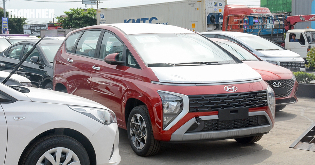 Ô tô giá rẻ nhập khẩu Indonesia ồ ạt vào Việt Nam, xe Trung Quốc 'hãm phanh'
