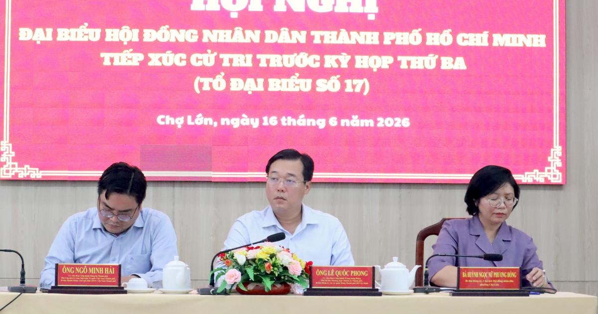 Lấn chiếm vỉa hè giảm rõ rệt, nhưng cử tri TP.HCM lo khó giữ lâu dài