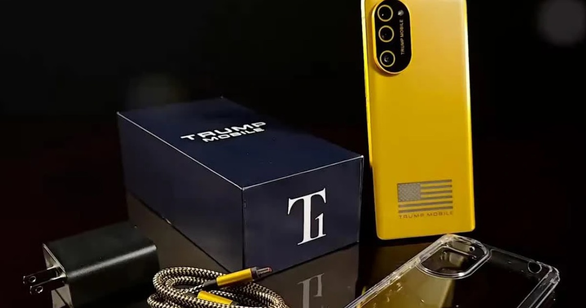'Mổ bụng' T1 Phone của Trump Mobile: Giống HTC U24 Pro, dùng linh kiện Trung Quốc?