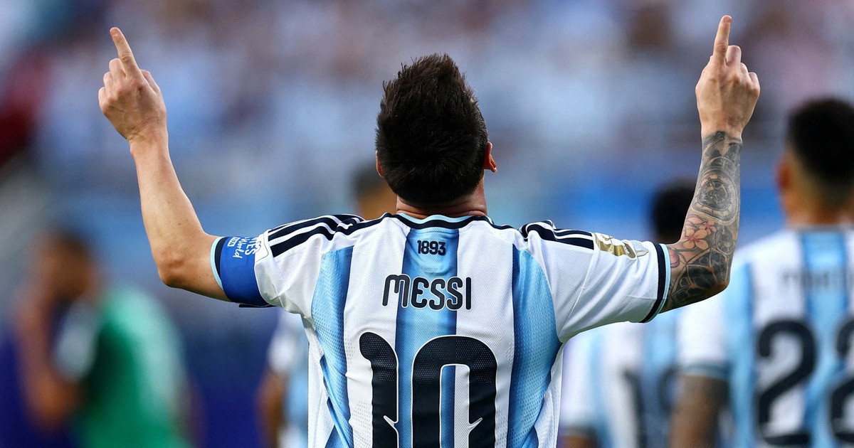 Hãy tận hưởng giây phút Messi còn cùng Argentina sải bước ở World Cup