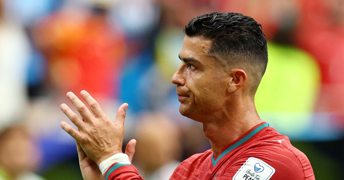 Thống kê tồi tệ của Ronaldo: Đá như thế, lấy gì so với Messi!
