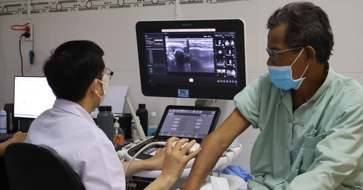 Triển khai khám bệnh ngoài giờ, đáp ứng nhu cầu chăm sóc sức khỏe cho người dân