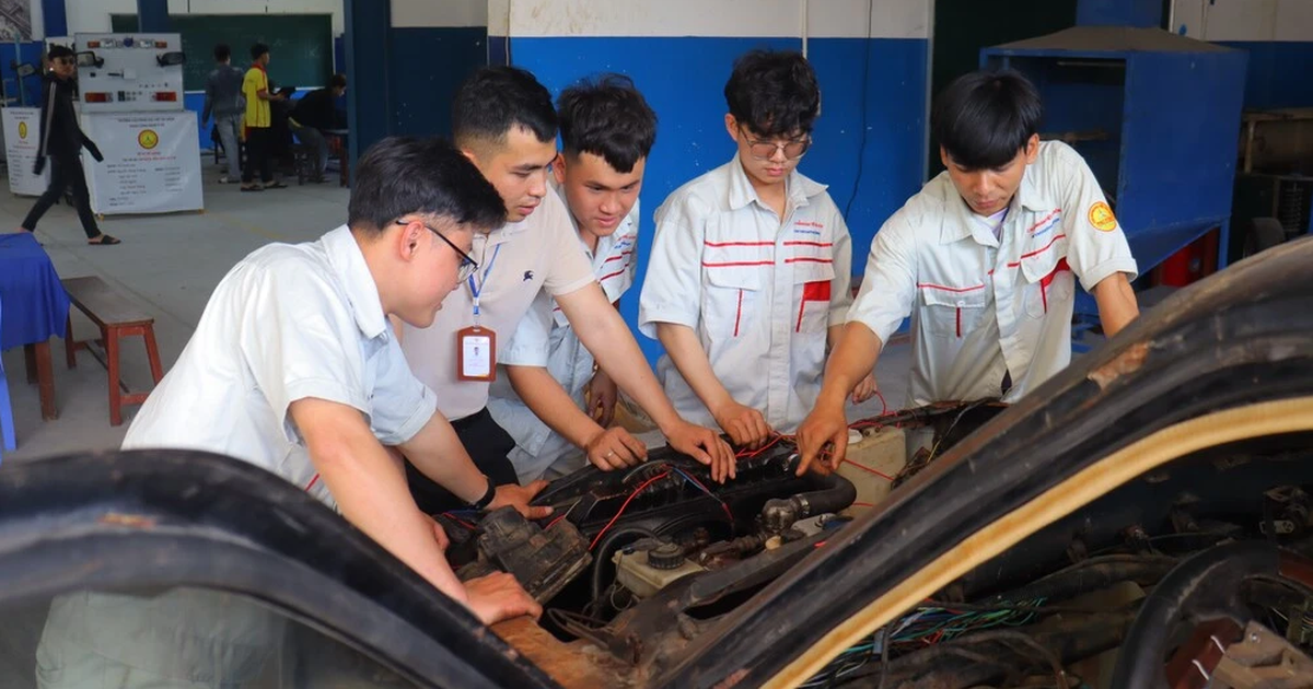 25 năm Trường cao đẳng Đại Việt Đà Nẵng: Hành trình đồng hành tri thức - Vững bước tương lai