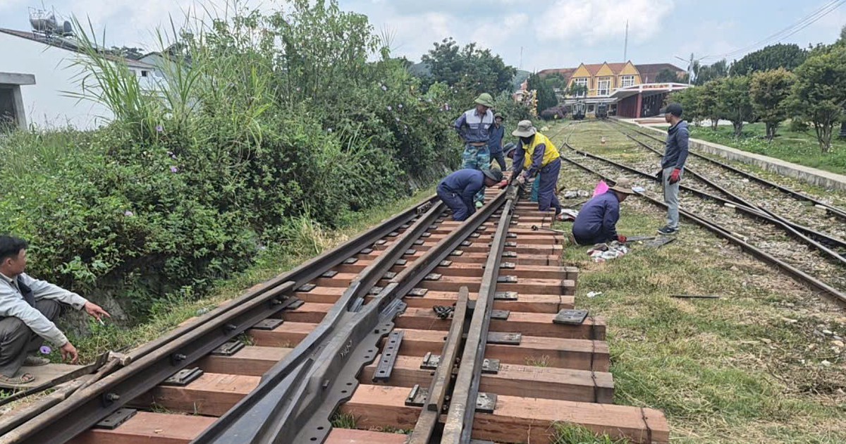 Ga xe lửa Đà Lạt và đường ray được sửa chữa sau hơn 30 năm khai thác