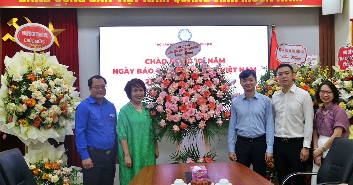 Anh Nguyễn Minh Triết chúc mừng các cơ quan báo chí nhân ngày 21.6