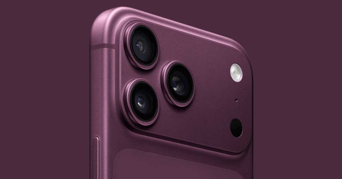 CEO Tim Cook báo tin tức không vui về iPhone 18